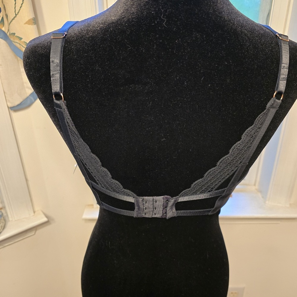 Lace Plunge Bra Unlined Wireless Everyday Comfort Bra 34C NWT Pretty - Picture 4 of 7